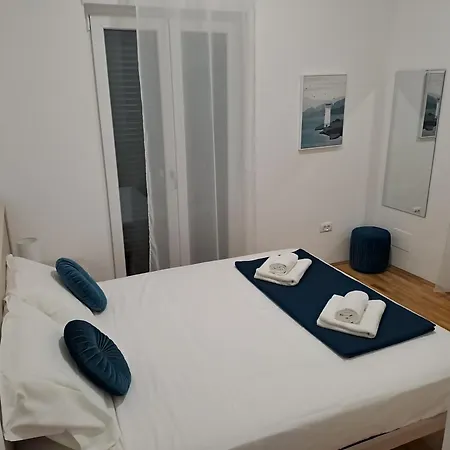 Petra * Privlaka (Zadar)